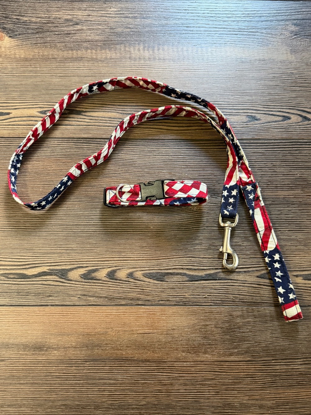 Patriotic Stars & Stripe Dog Leash and Collar Set - Red, White & Blue